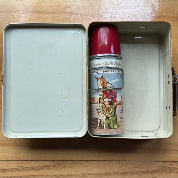 Vintage Roy Rogers and Dale Evans 1950’s Lunchbox and Thermos - Picture 9 of 15